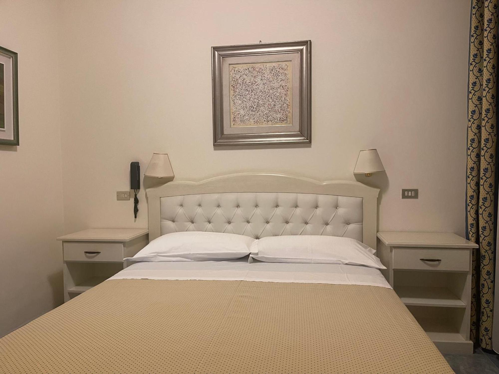 Hotel Ariella Μιλάνο Μαριτίμα Εξωτερικό φωτογραφία