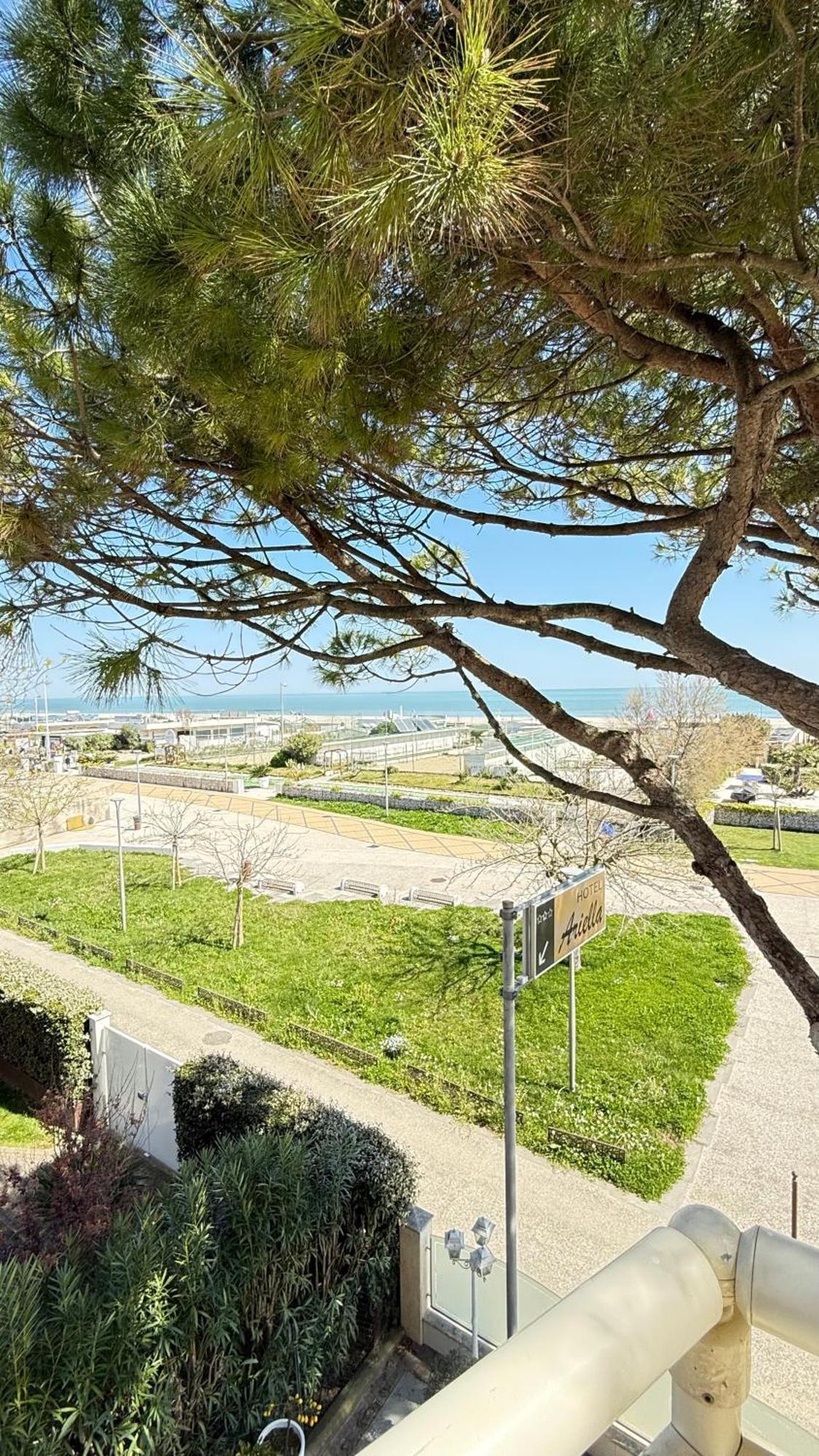 Hotel Ariella Μιλάνο Μαριτίμα Εξωτερικό φωτογραφία