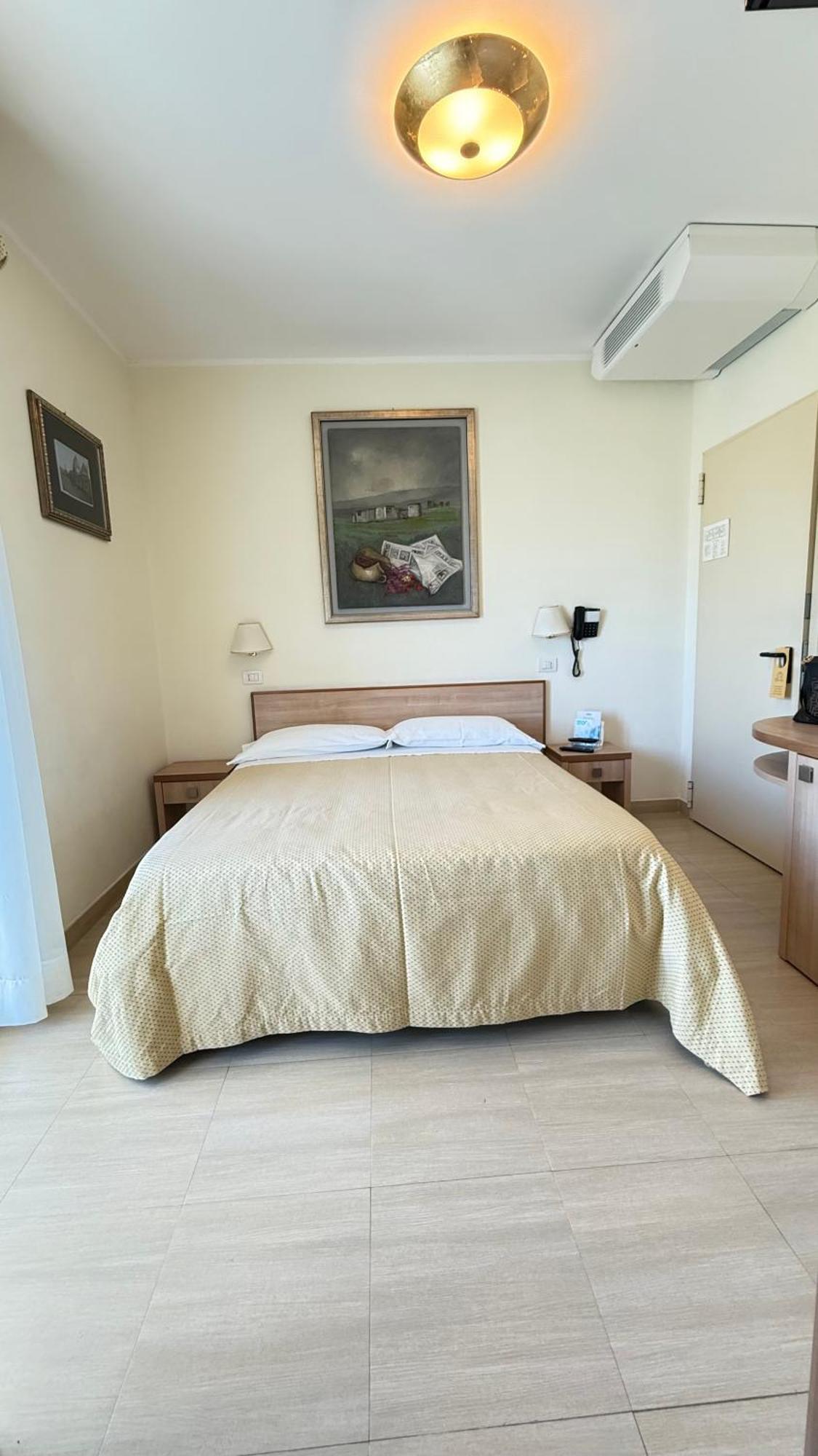 Hotel Ariella Μιλάνο Μαριτίμα Εξωτερικό φωτογραφία